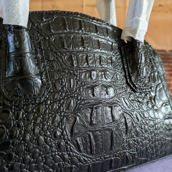 New Women's Black Crocodile-Embossed Leather Handbag - Picture 12 of 13